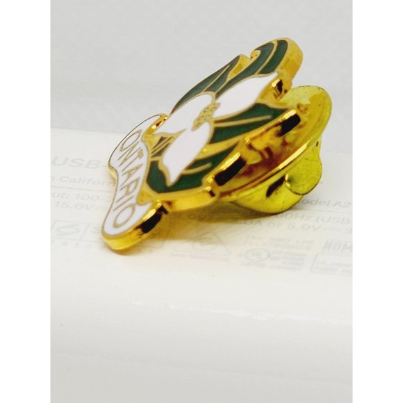 Ontario Floral Pin - Embrace the Beauty of Ontario with Our Exquisite Floral Pin - Picture 16 of 16